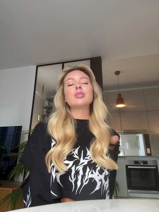 LiaLemo cam recording