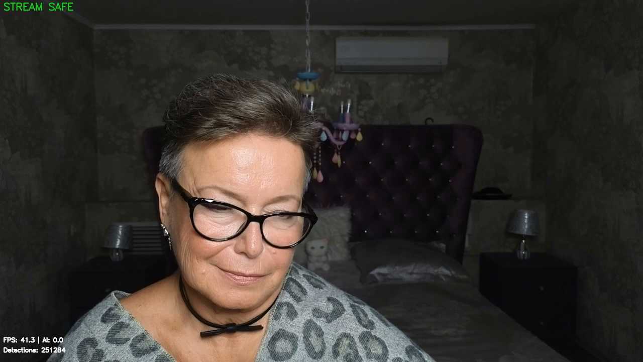 Lia_Light cam recording