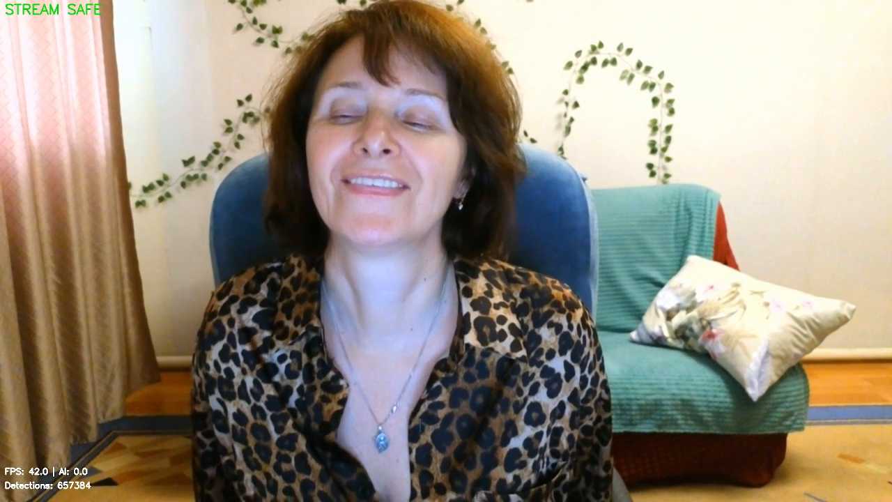 Lia_Tito cam recording