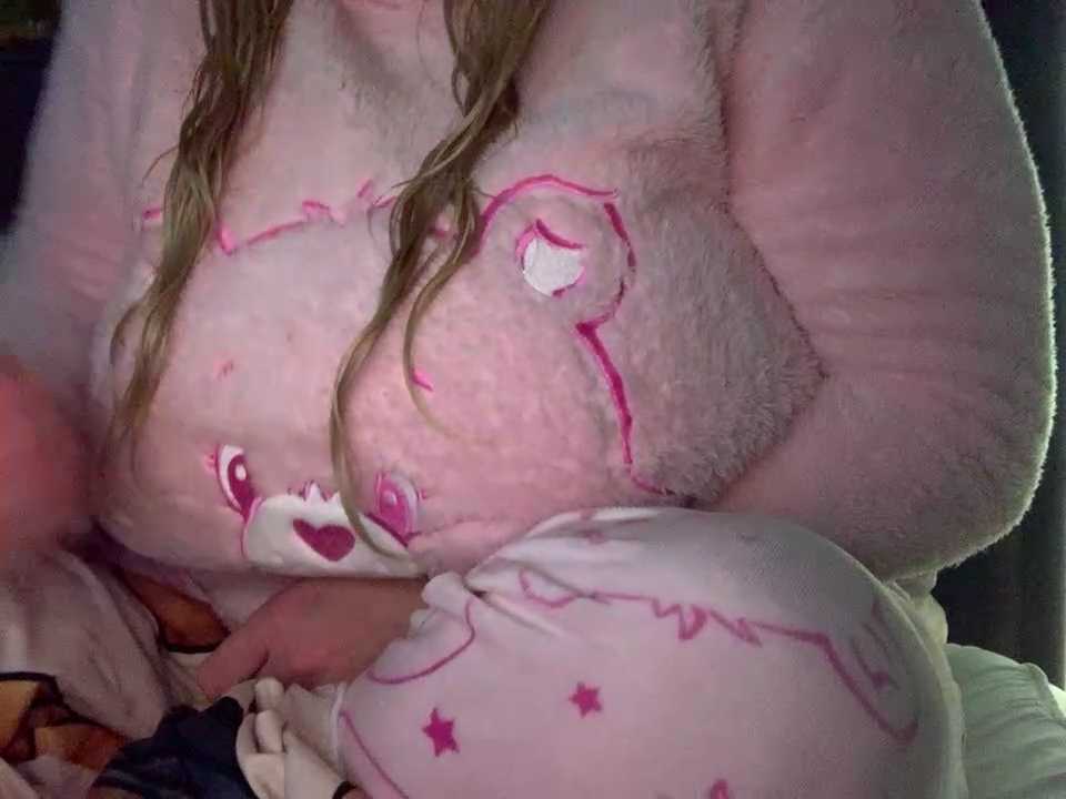 LilMissPeachy cam recording