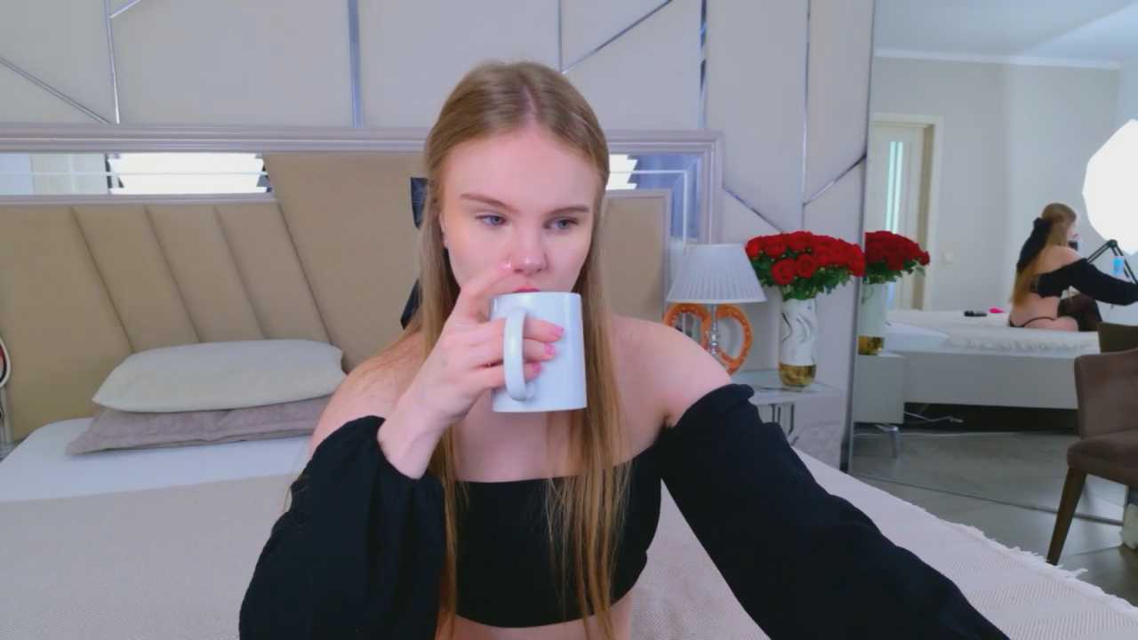 Lili_Lohan cam recording