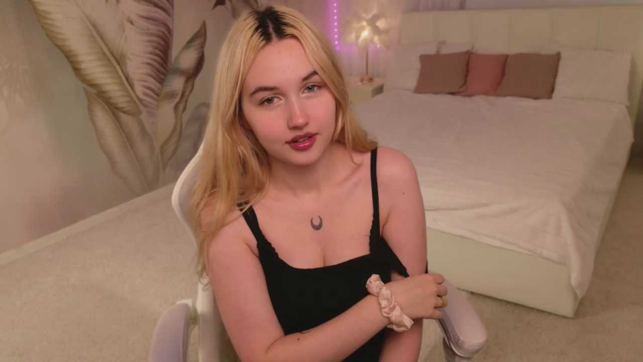 Lilly_Eyes cam recording