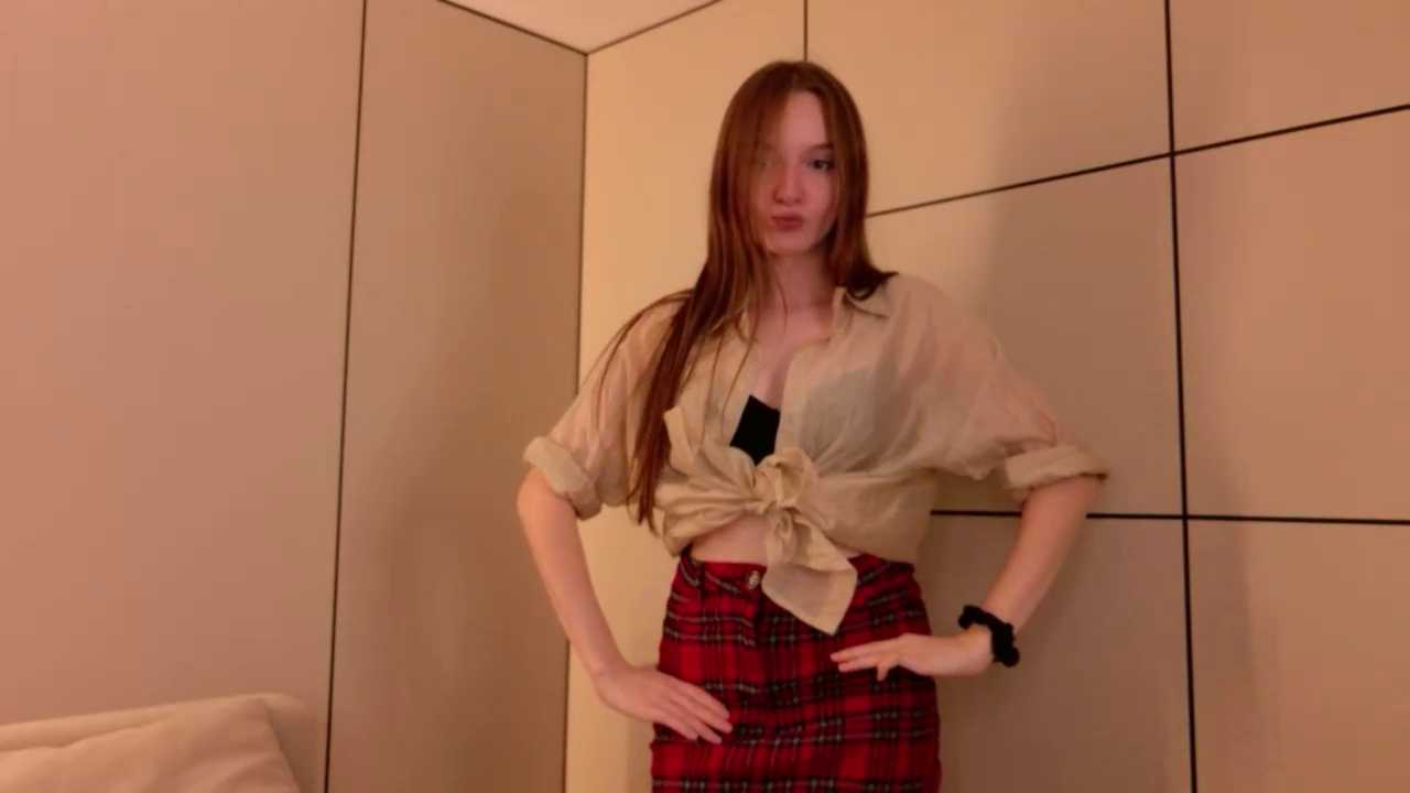 LilyMoores Stripchat recording – Oct 19, 2026