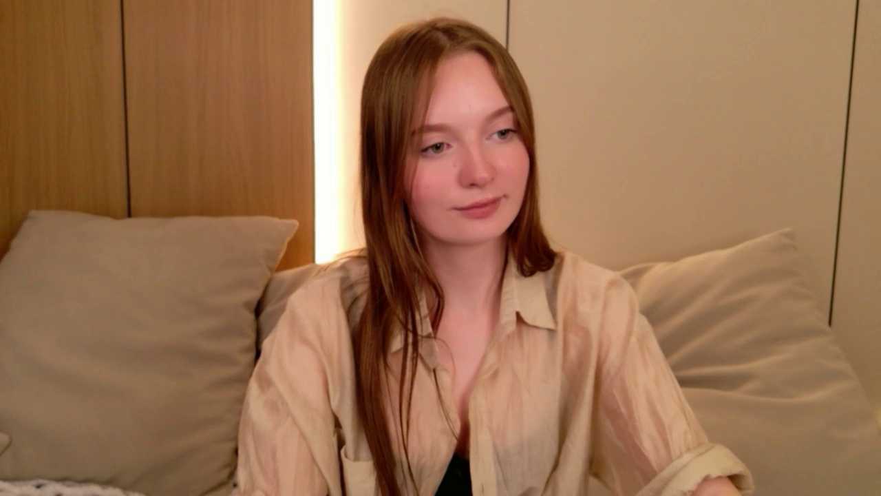 LilyMoores Stripchat recording – Oct 19, 2026