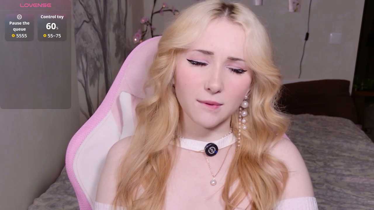 Lira__Yummy cam recording