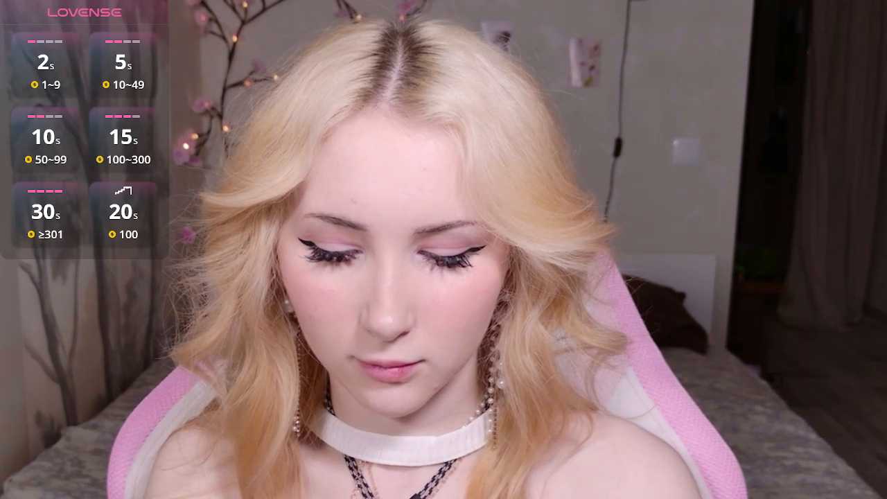Lira__Yummy cam recording