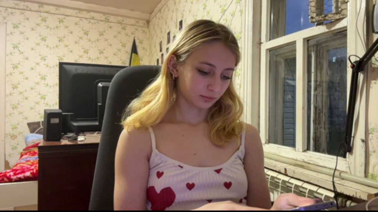 Lisaloveflower cam recording