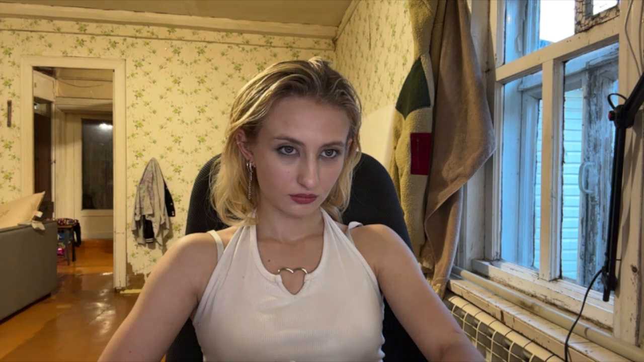 Lisaloveflower cam recording