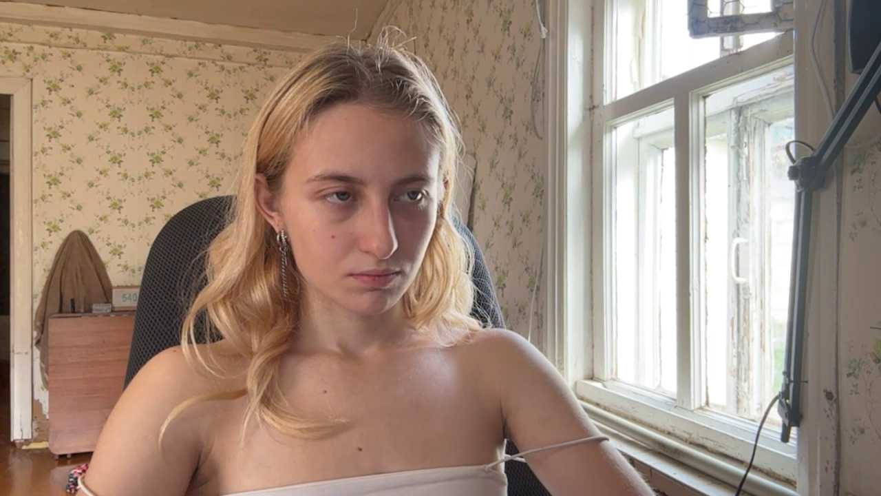 Lisaloveflower cam recording