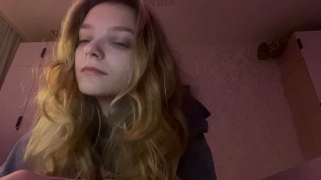 Lissa_Meow0_0 cam recording