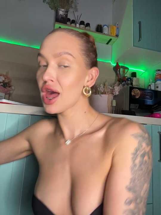 LittleFox___ cam recording