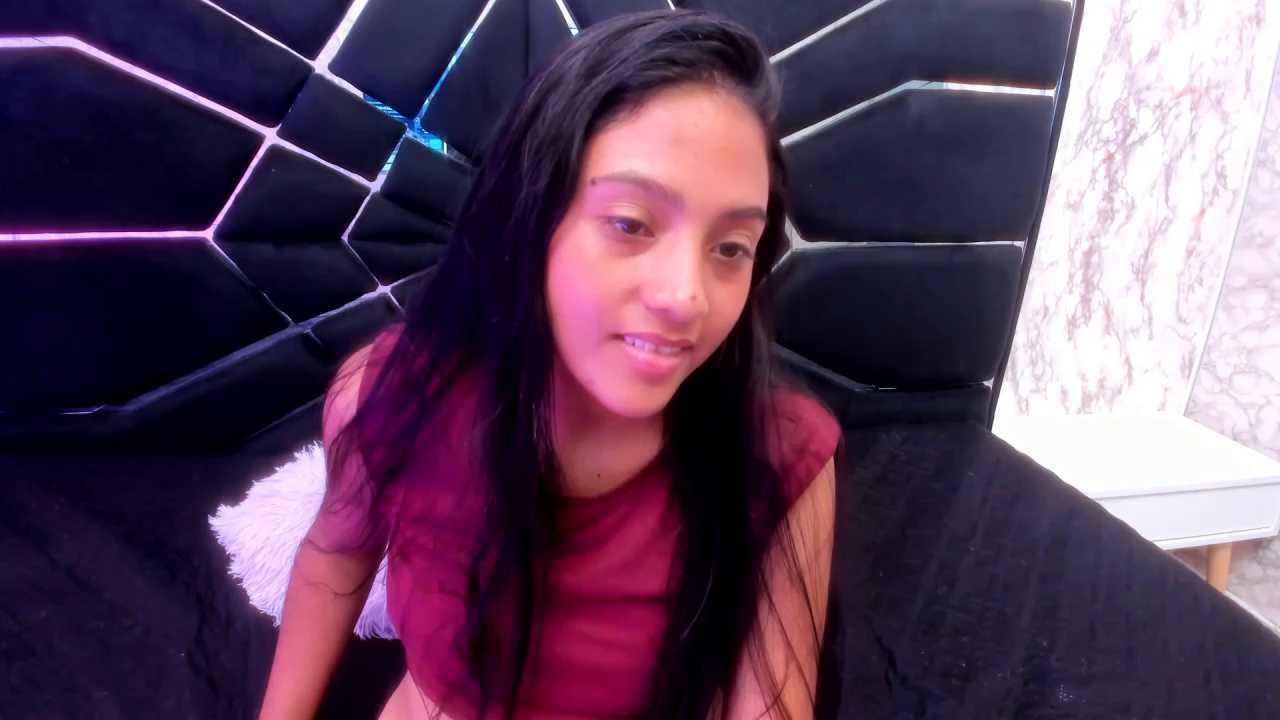 Little_Ariana26 cam recording