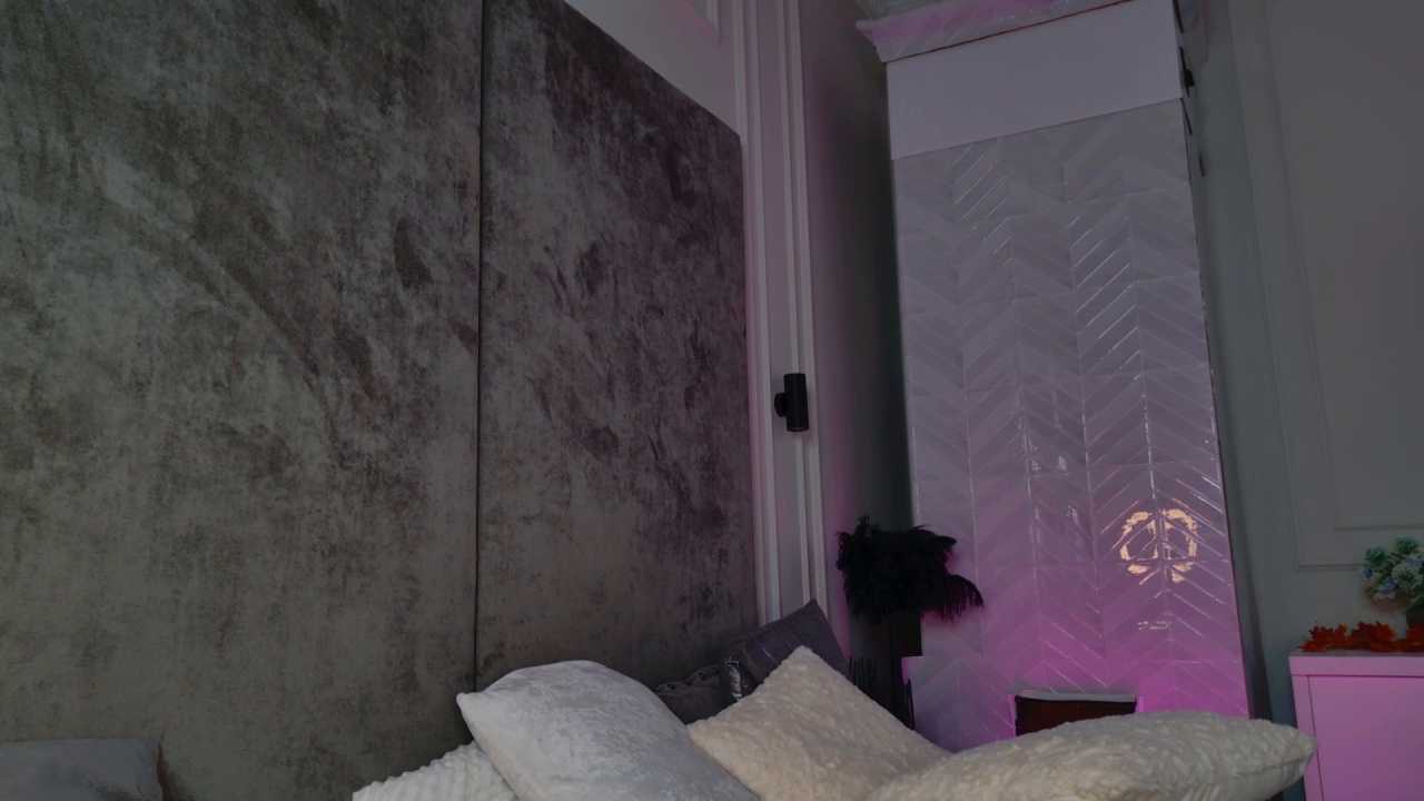 Liv_Fay