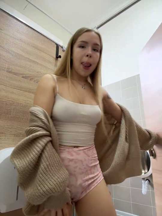 Liza_risky cam recording