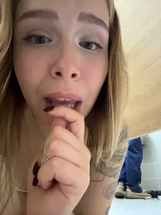 Liza_risky cam recording