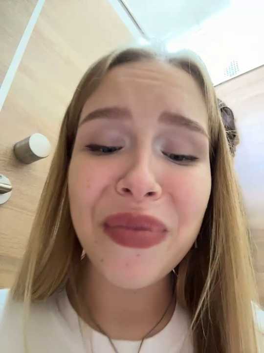 Liza_risky cam recording