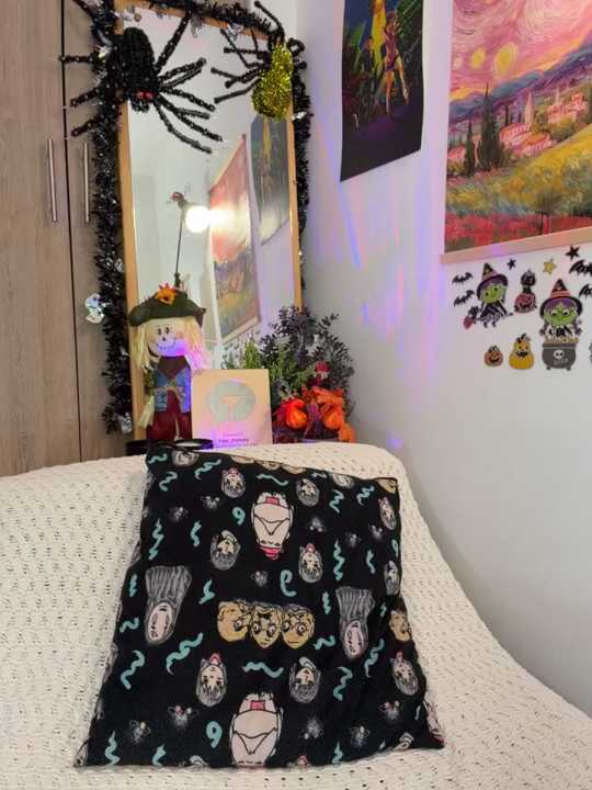 Lizzy_Mei Stripchat recording – Oct 15, 2026