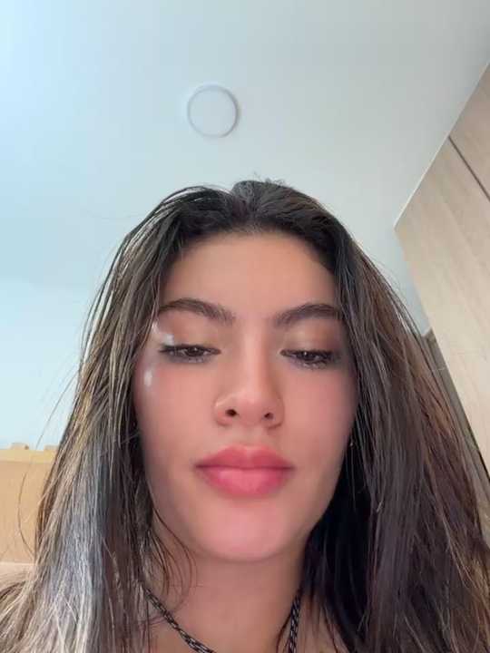 Lizzy_Mei Stripchat recording – Oct 26, 2026