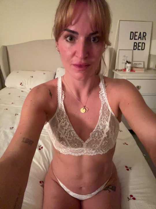 LolaFitSweat