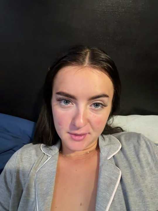 LolaSkyee cam recording