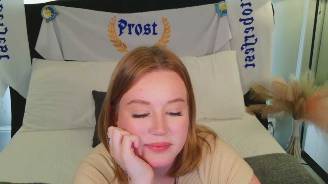 Lola_Blush cam recording