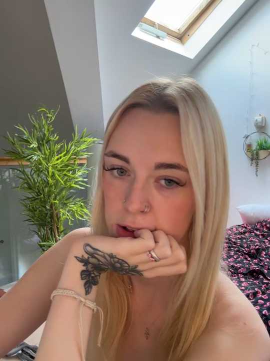 Lolabunnyblondie cam recording