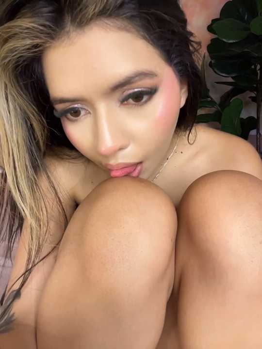 LolliePopsXXX cam recording