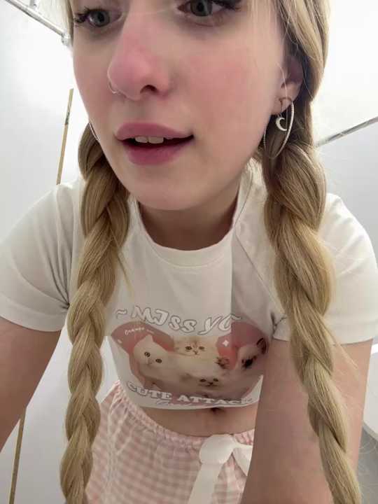 LollyPollly Stripchat recording – Oct 19, 2026