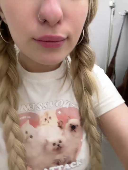 LollyPollly Stripchat recording – Oct 19, 2026