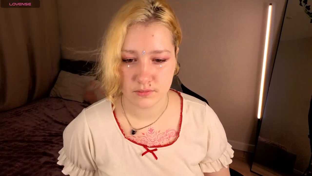 Lollybunnyy cam recording