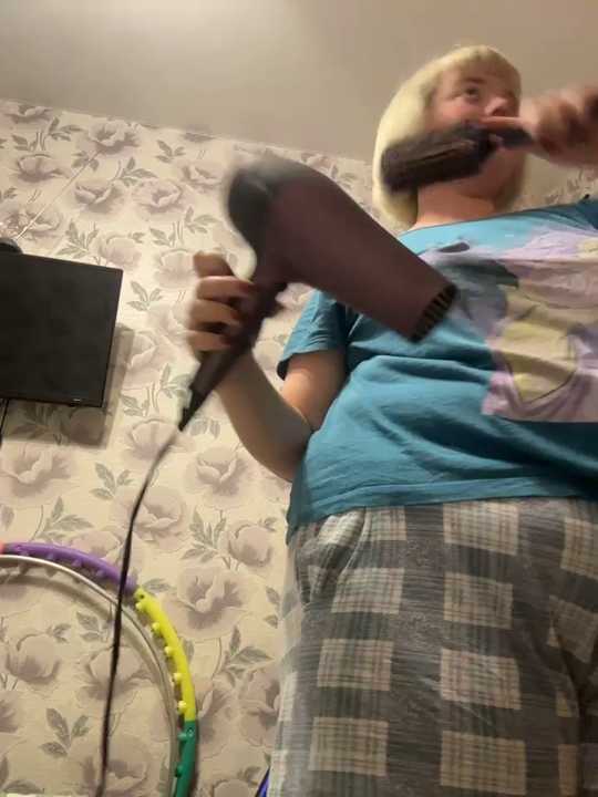 LoloMensens cam recording