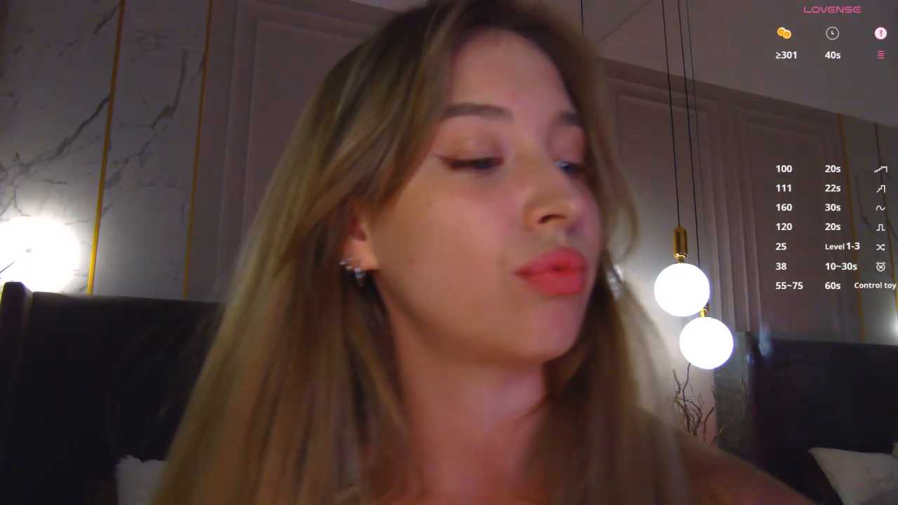 LoraineLuff cam recording