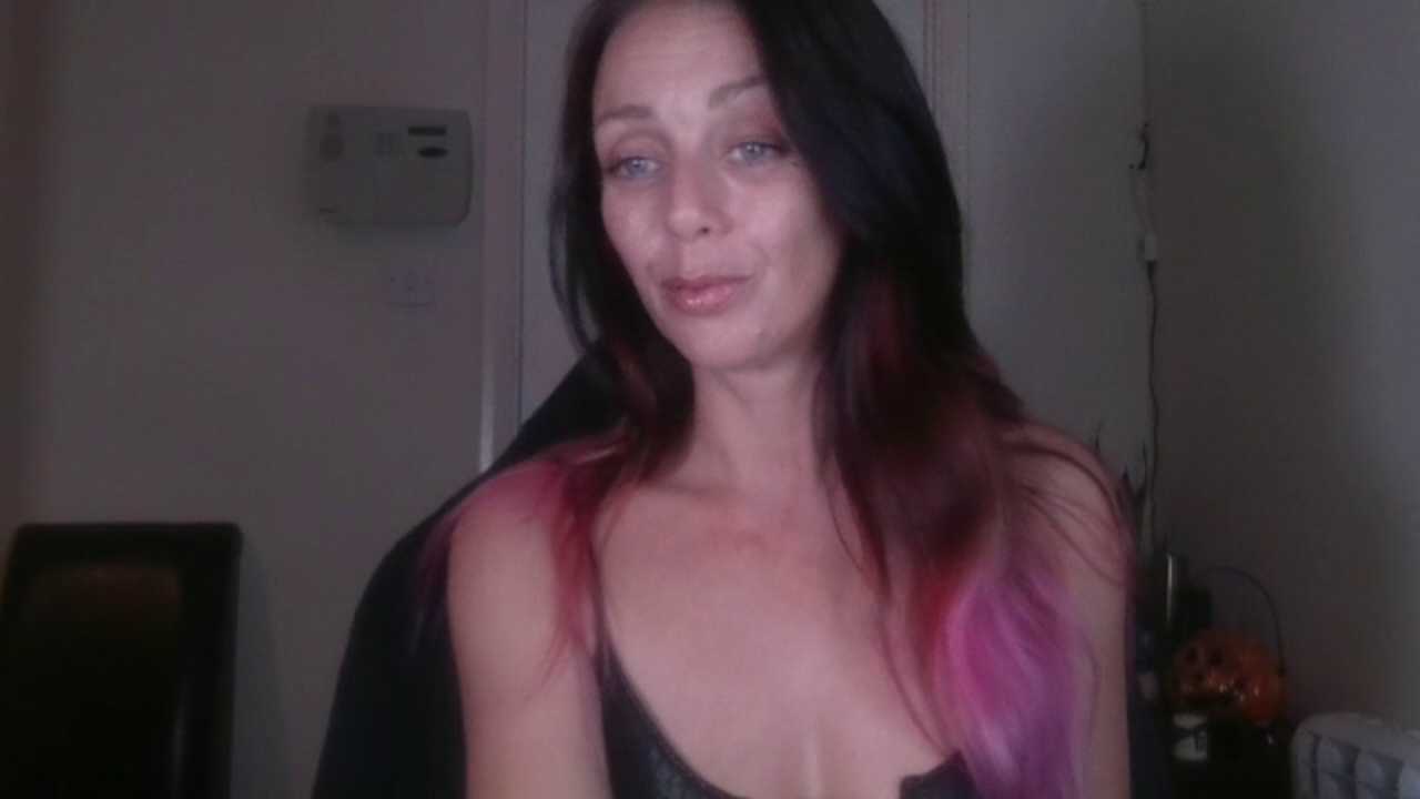 LouiseLovell Stripchat recording – Oct 23, 2026
