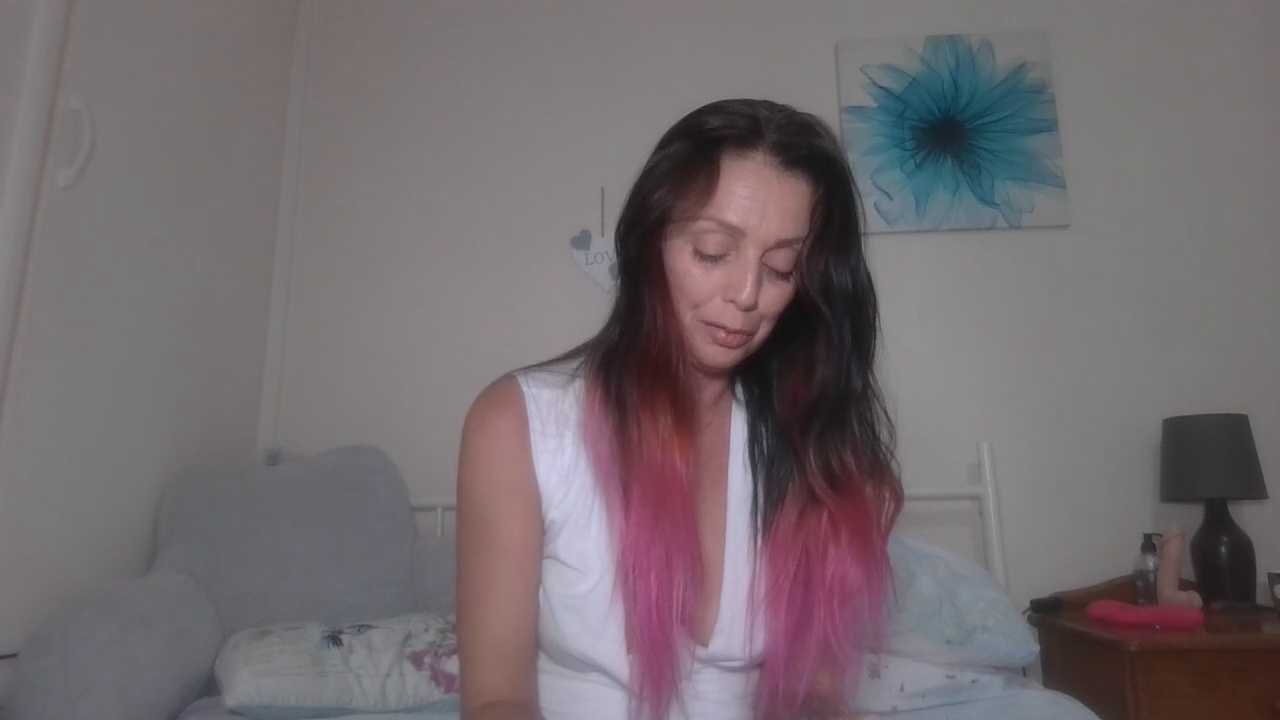 LouiseLovell cam recording