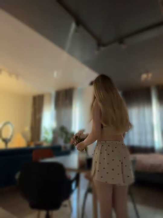 Love_Bri Stripchat recording – Oct 19, 2026