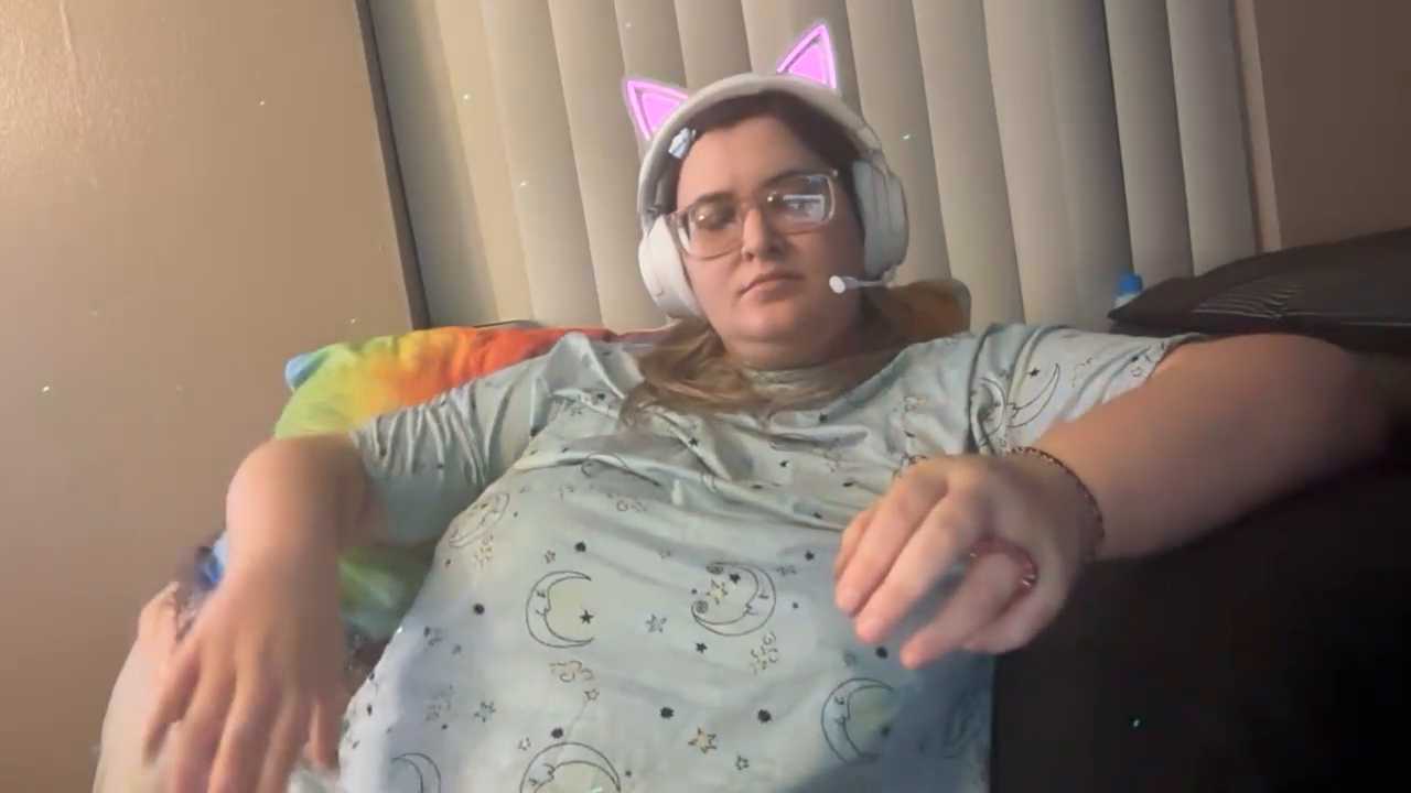 Lovely_Lady777 cam recording