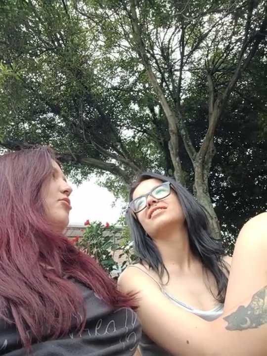 Lua_and_Mia cam recording