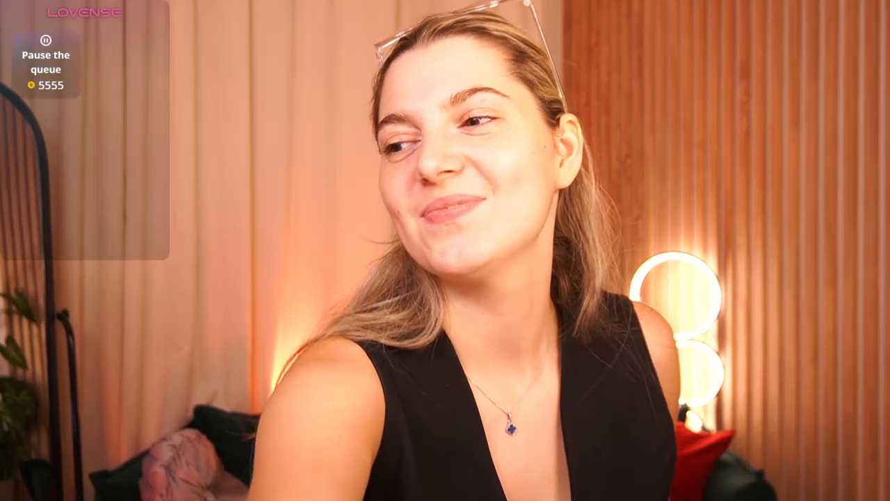 LucreciaStorm cam recording