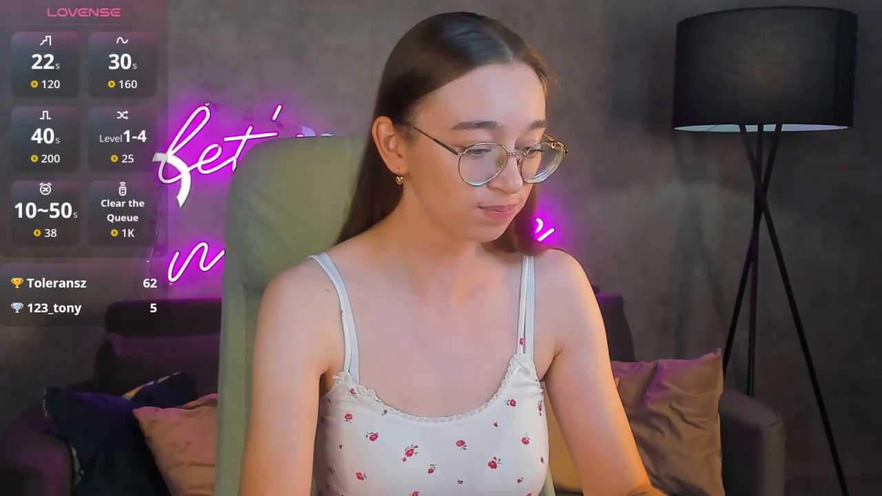 Lucy_Green cam recording