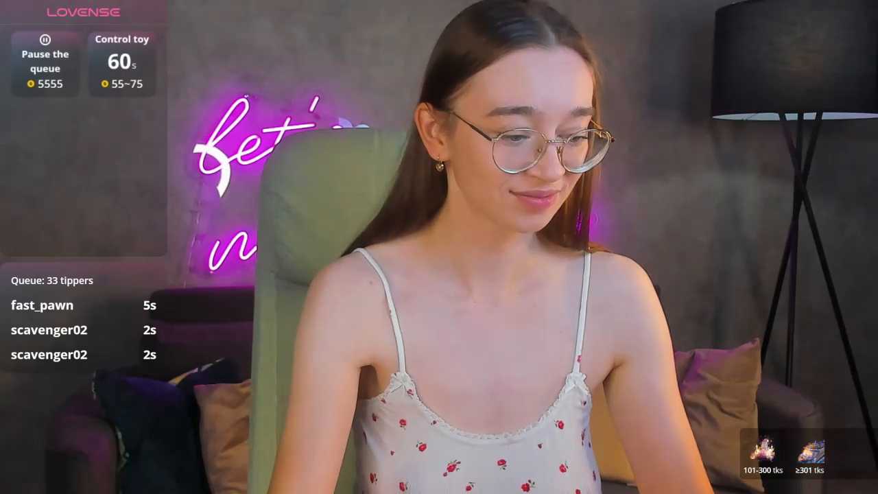 Lucy_Green cam recording