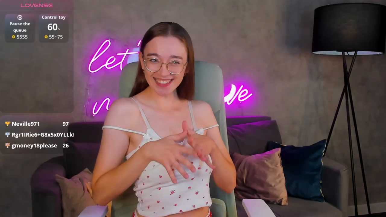 Lucy_Green cam recording