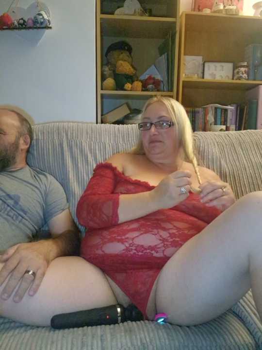 Luscious-LucyXX cam recording