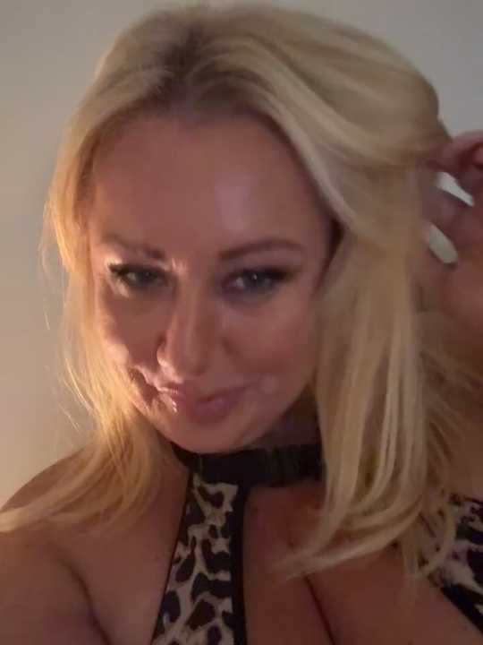 Lush-LunaXXX cam recording