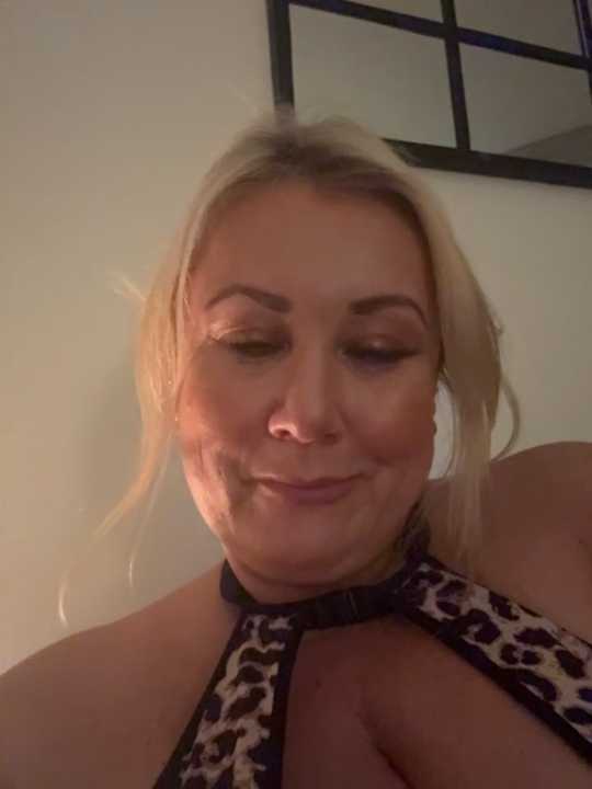 Lush-LunaXXX Stripchat recording – Oct 21, 2026