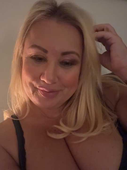 Lush-LunaXXX Stripchat recording – Oct 22, 2026