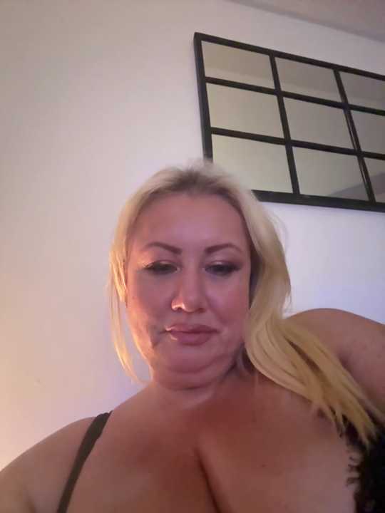 Lush-LunaXXX cam recording