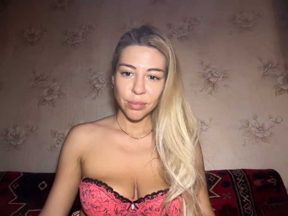 Lux_Sonya_Star cam recording