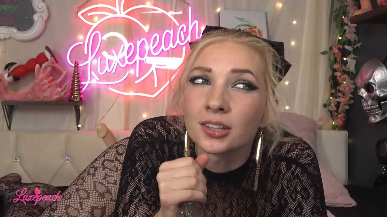 Luxe_Peach cam recording