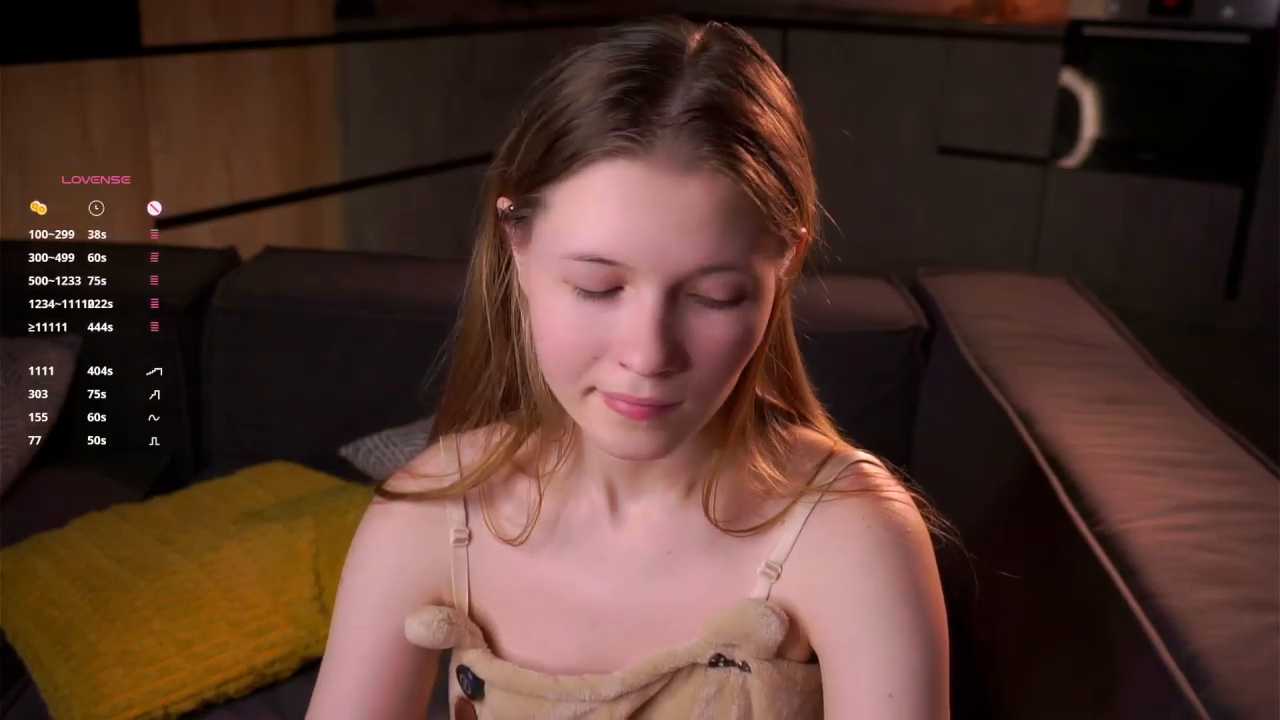 LynHillaire cam recording