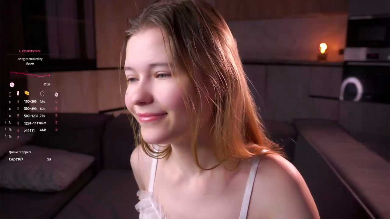 LynHillaire